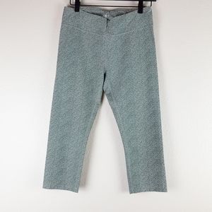 Lou & Grey Green & White Capri Workout Leggings